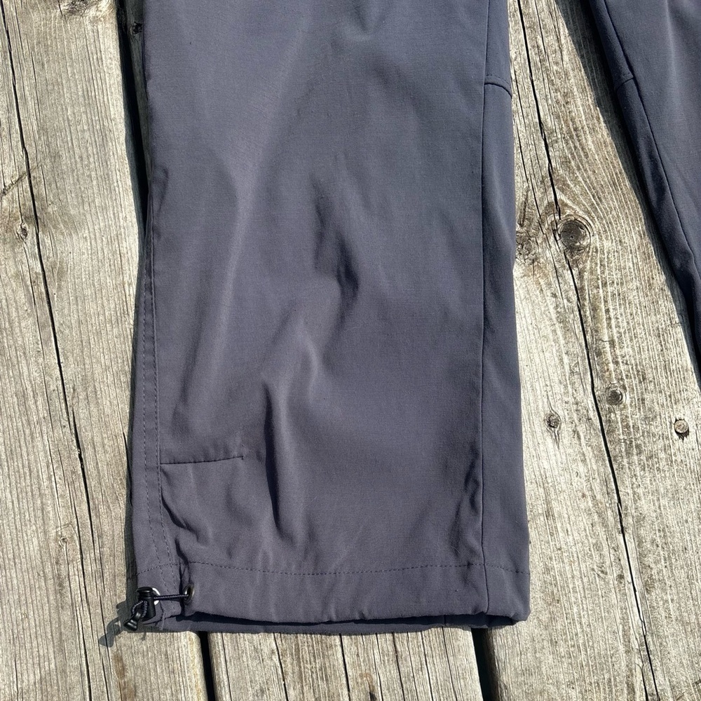 Columbia Omni-Shield Women's Saturday Trail Hiking Knee Pants Gray Size 6 - Picture 2 of 10
